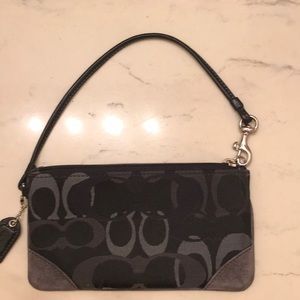 Wristlet